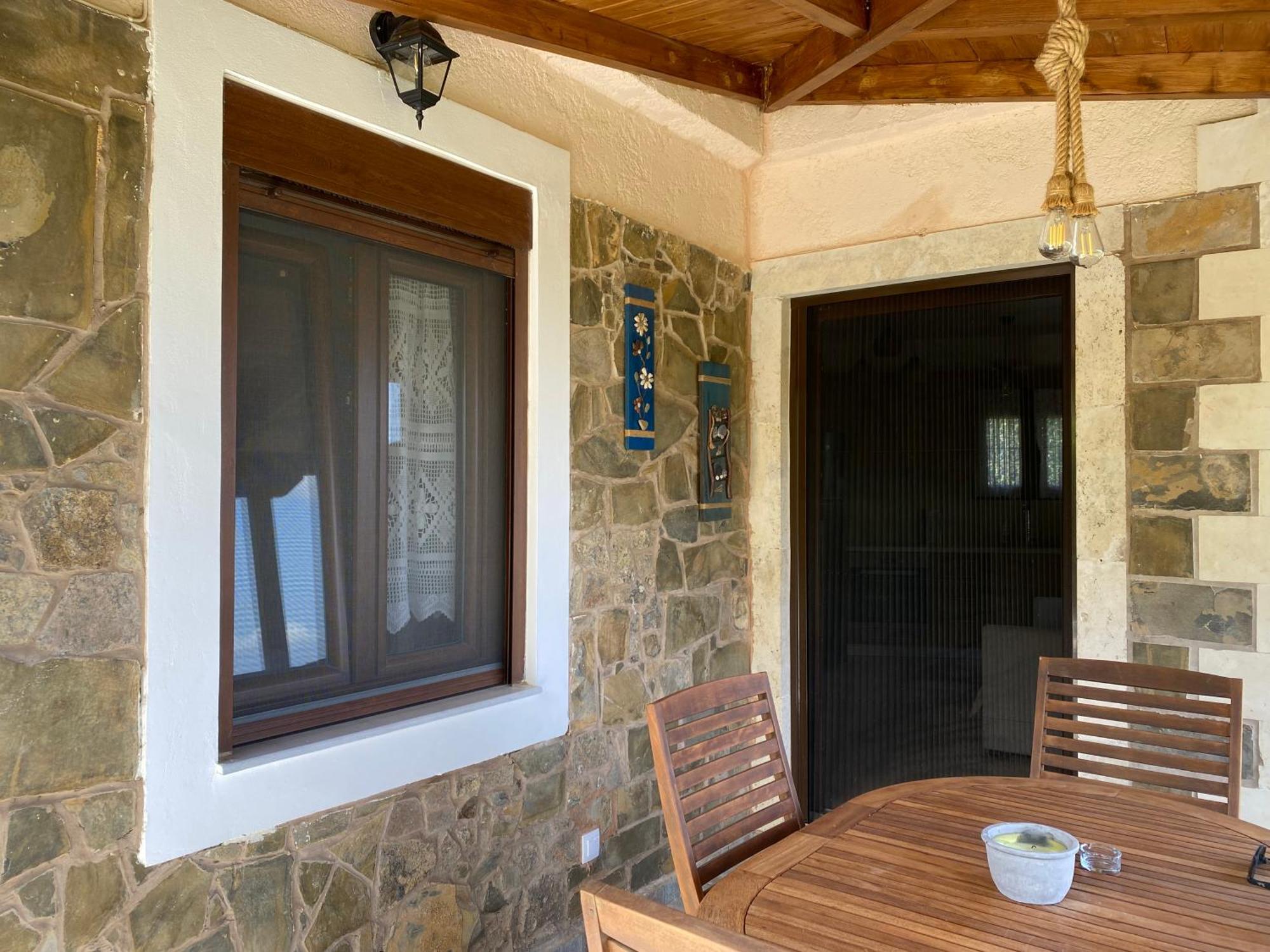 The Garden House, Sitia Apartment Luaran gambar